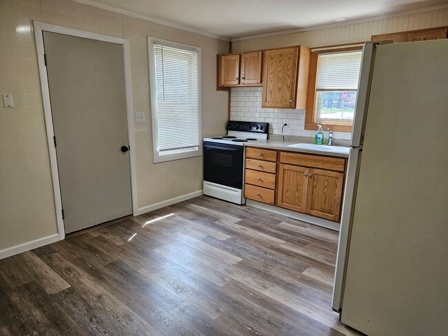 Building Photo - 2 Bed 1 Bath Single Family Home in Wisconsin Rapids