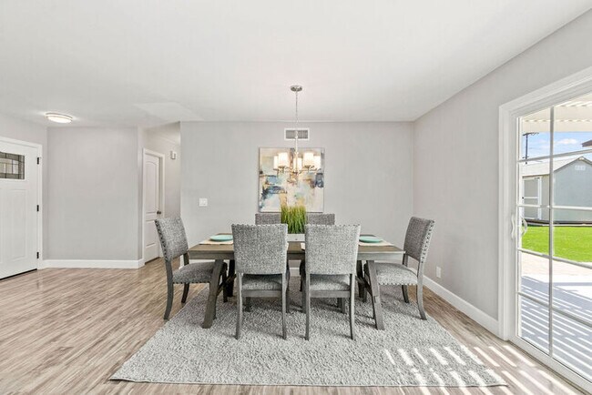 Building Photo - 292 Slate St