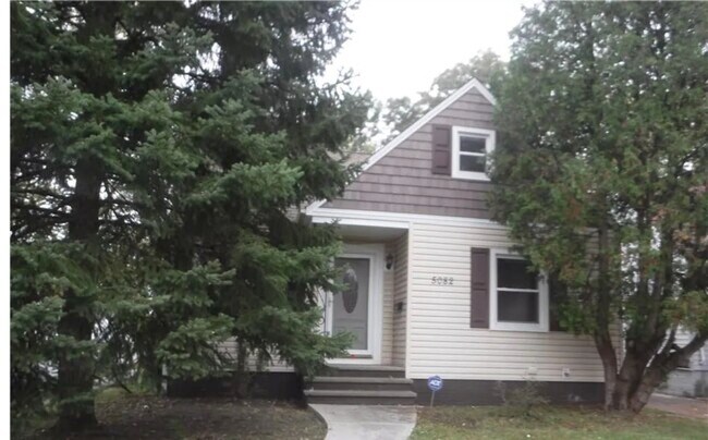 Building Photo - 5082 Erwin St