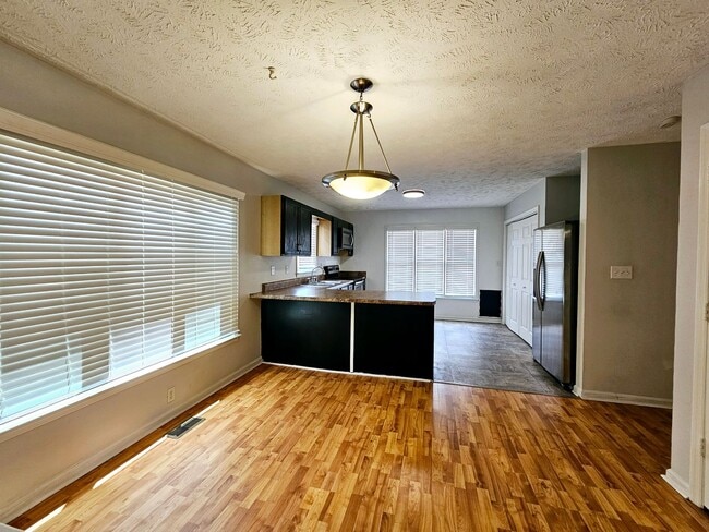 Building Photo - Town Of Springlake