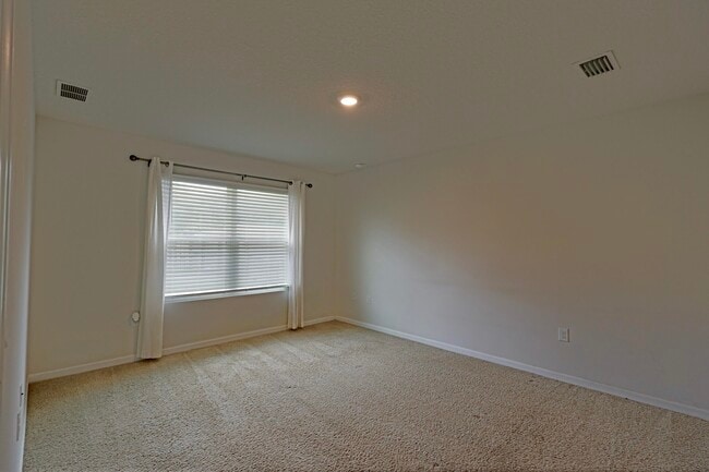 Building Photo - 5747 Guinevere Ln