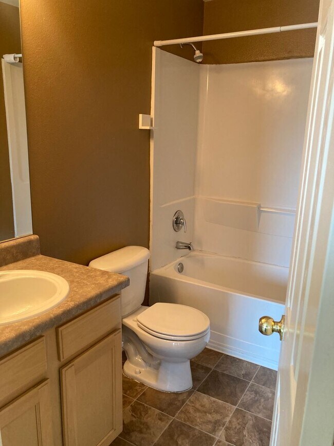 Building Photo - 200 Talus Way