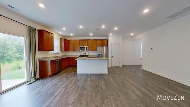 Building Photo - 227 Sweetbay Tree Dr