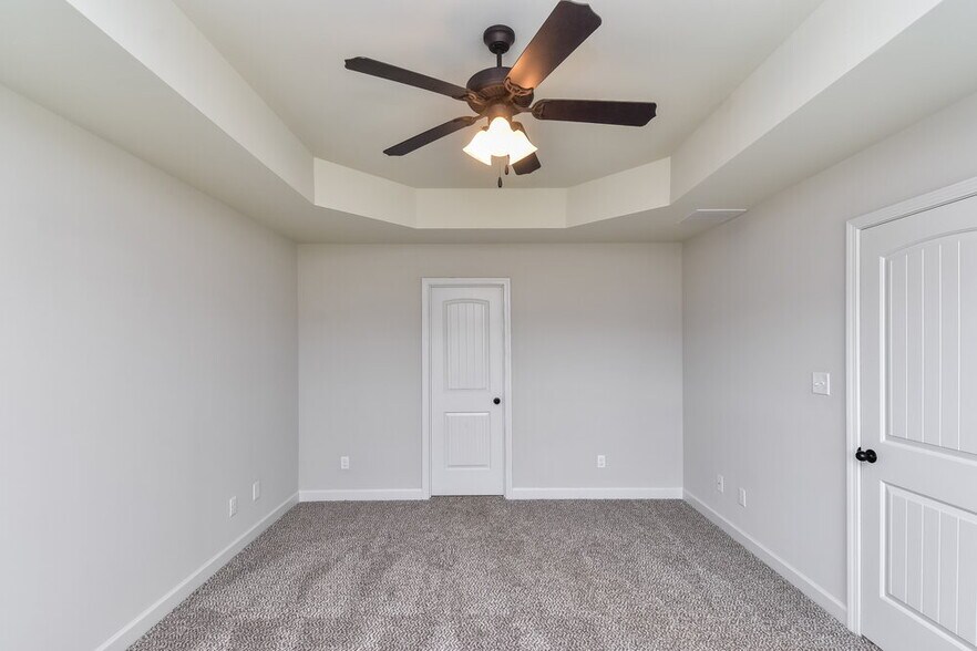 Building Photo - 3555 Sabra Ln
