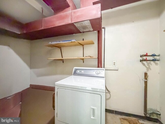 Building Photo - 44303 Delaire Landing Rd