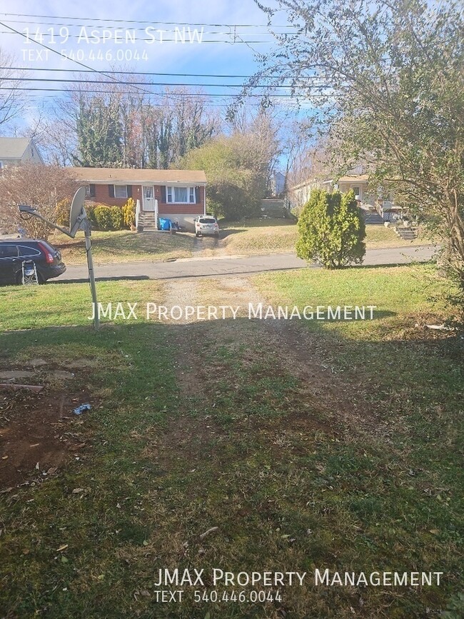 Building Photo - This property has a no security deposit op...