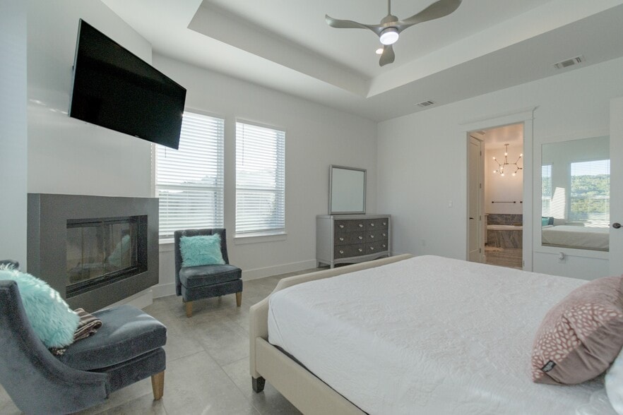 Building Photo - 21404 Lonesome Ct