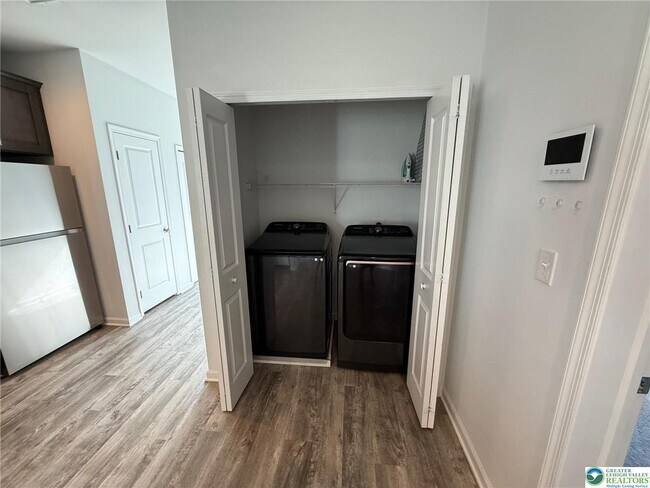 Building Photo - 1332-1334 Genoa St