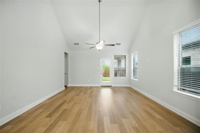 Building Photo - 4323 Hudson St