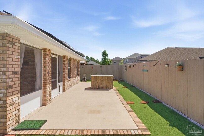 Building Photo - 12264 Pinfish Rd