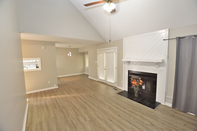 Building Photo - 28 Winders Creek