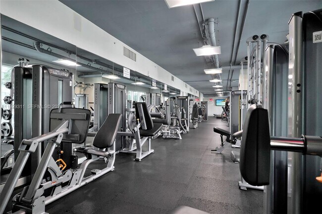 Building Photo - 60 SW 13th St