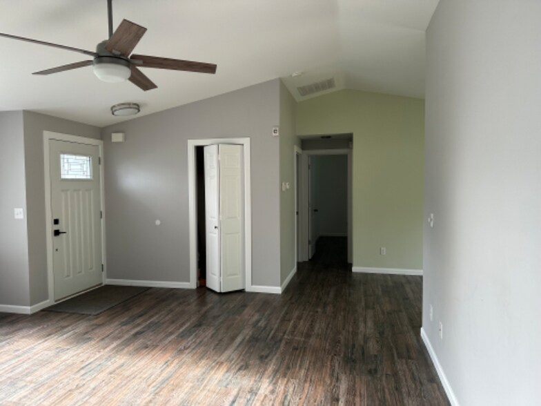 Building Photo - 12015 200th Ave Ct E