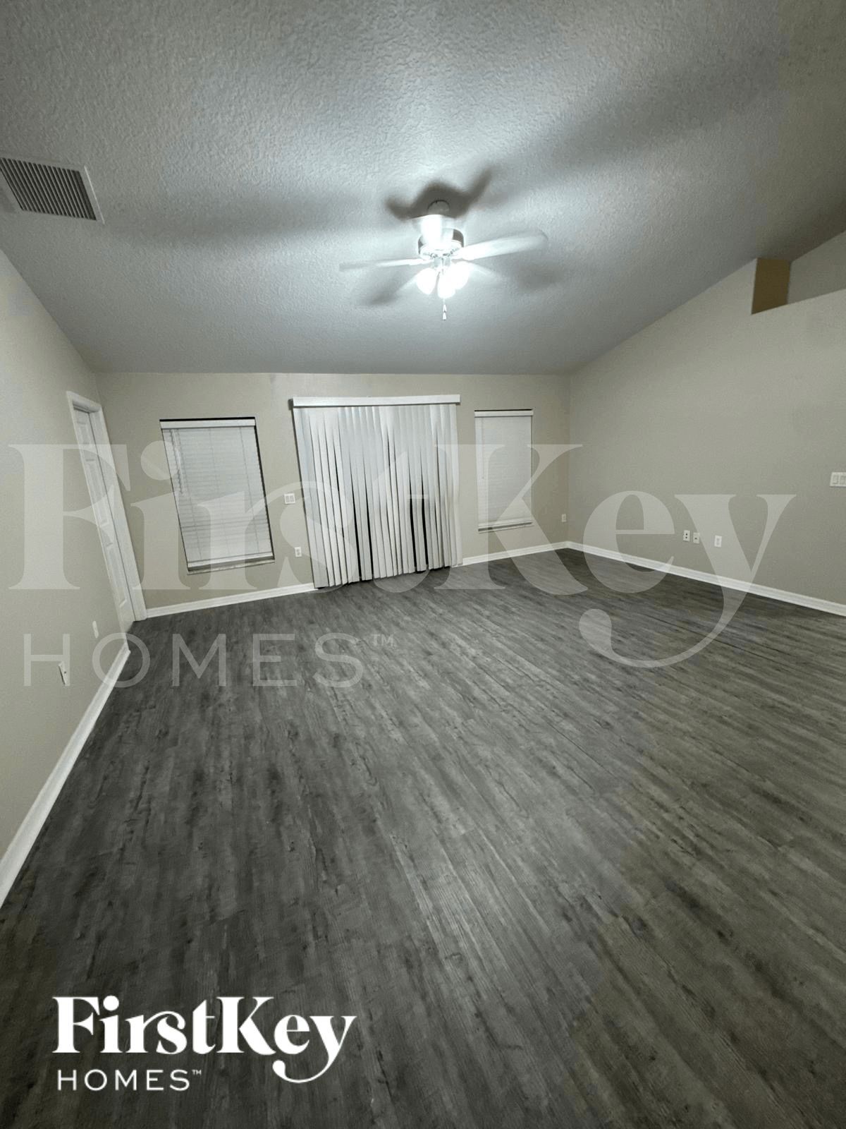 Building Photo - 839 Mendoza Dr