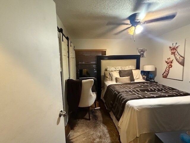 2nd Bedroom - 1420 W Sandpiper Cir