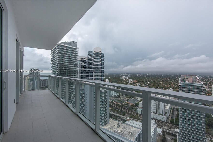 Building Photo - 1080 Brickell Ave