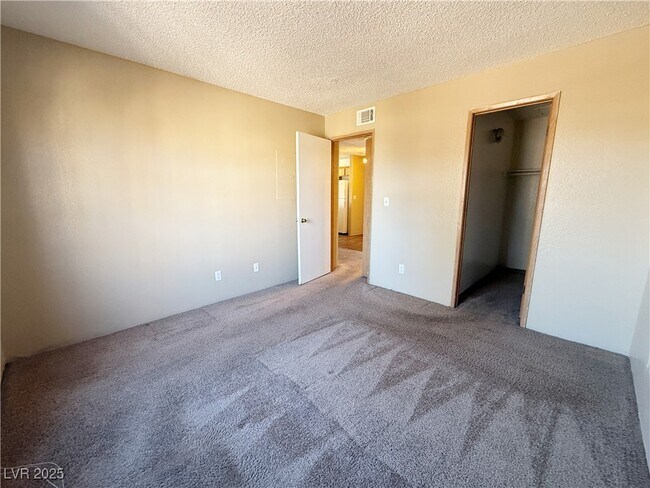 Building Photo - 2982 Juniper Hills Blvd