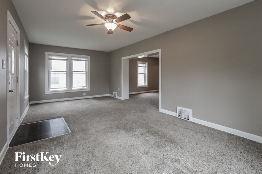 Building Photo - 125 S Fordham Ave