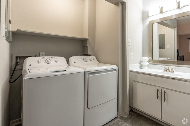 Interior Photo - Harbour Point Apartments