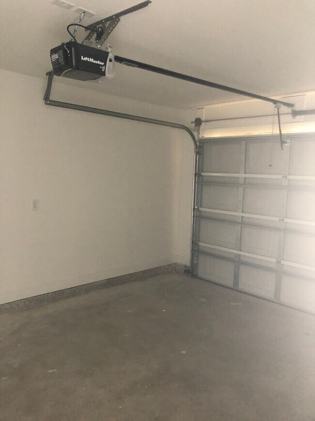 Building Photo - 255 Callaway Chase Ln