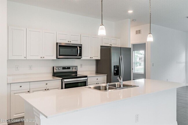 Building Photo - 1590 Jacobin St NW