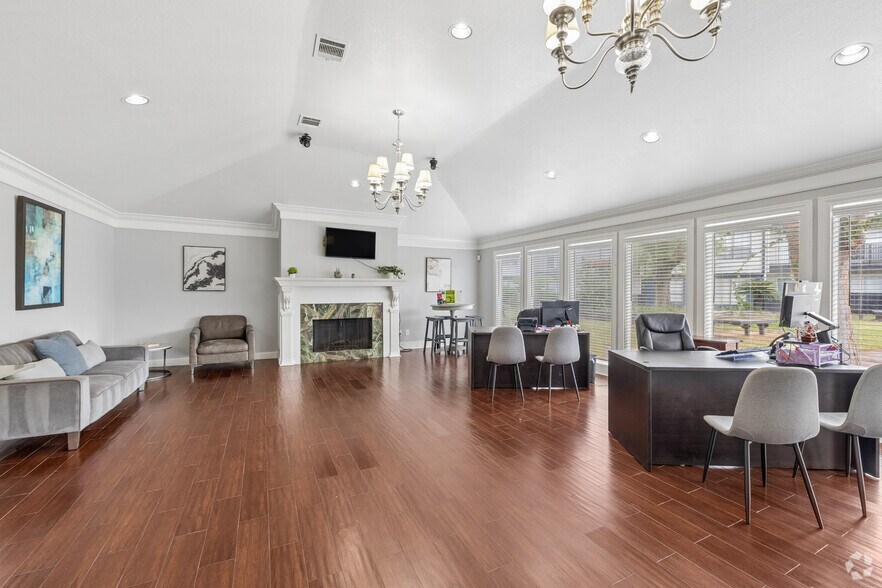 Leasing Office - The Redford