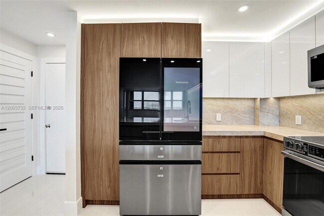 Building Photo - 1400 S Ocean Dr