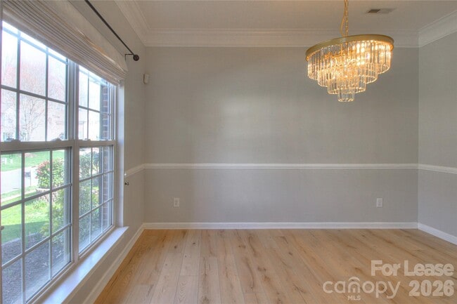 Building Photo - 8414 Bampton Dr