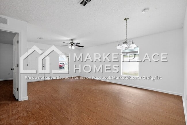 Building Photo - 2167 Thomas Ct