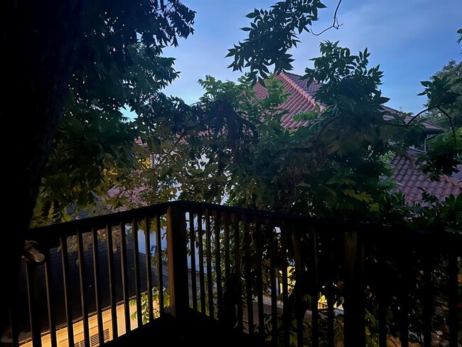 Building Photo - 4425 Ione St