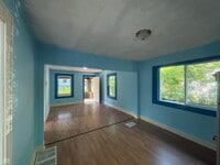 Building Photo - 2827 E 18th St