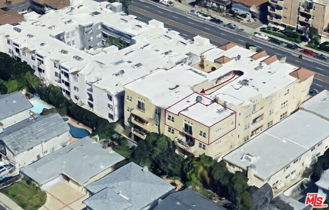 Building Photo - 5703 Laurel Canyon Blvd