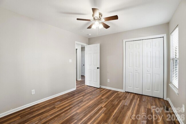 Building Photo - 3514 Deertrack Ln