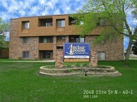 Building Photo - 2048 15th St N