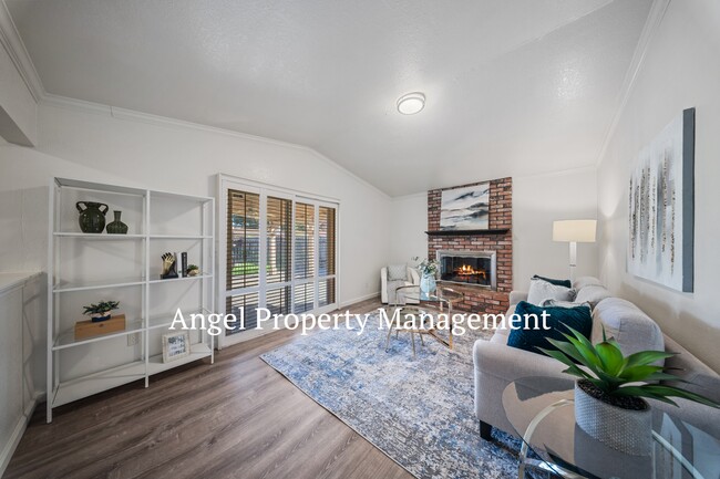 Building Photo - 8614 Tam O'Shanter Dr