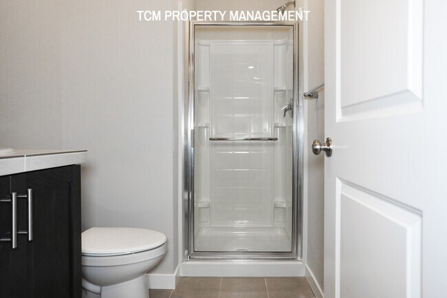 Building Photo - 18818-18813 13th Ave W