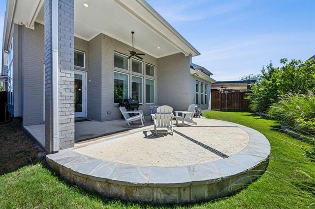 Building Photo - 927 Leola Ln