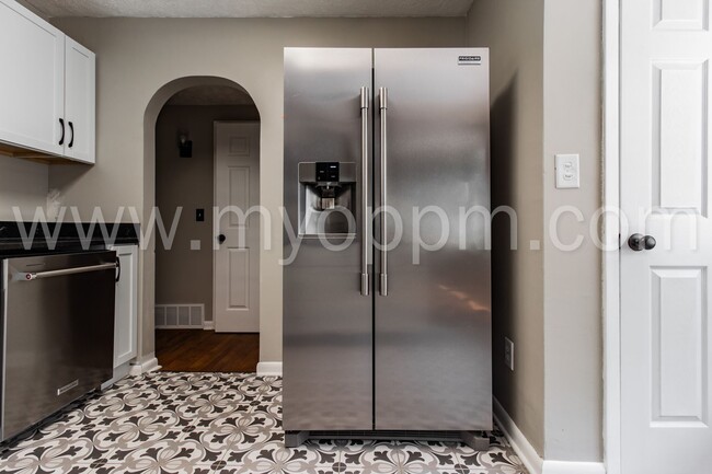 Building Photo - Completely Remodeled! 3 Bedroom / 3 Bathro...
