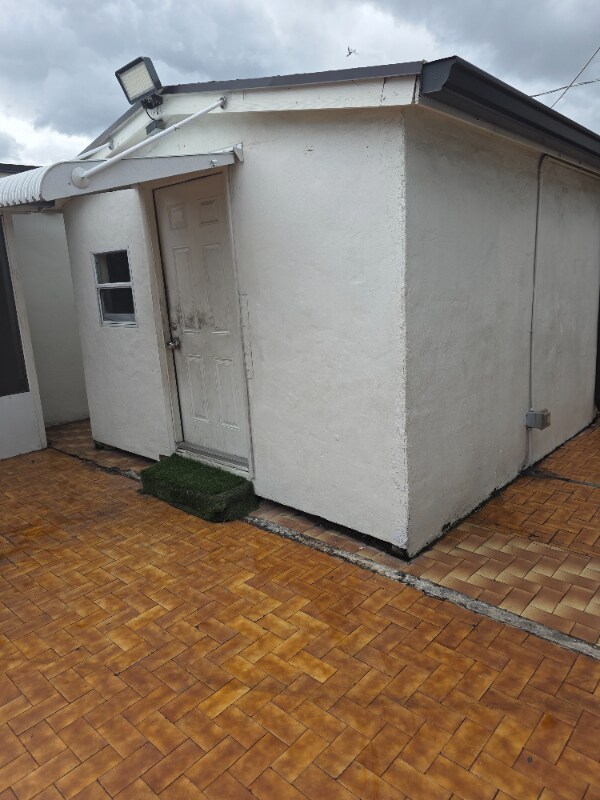 Building Photo - 3060 NW 27th St