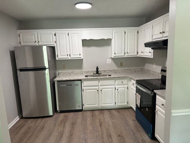 Building Photo - Charming 3-Bedroom Home in Athens, GA – Convenient to UGA