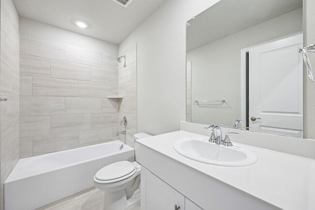 Building Photo - 409 Midnight Oak Dr