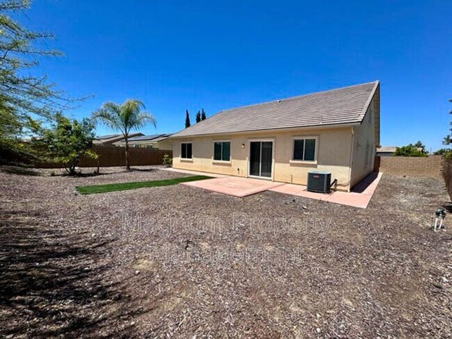 Building Photo - 34726 Yellow Root Ct