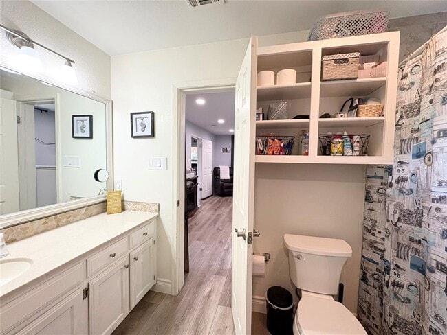 Building Photo - 1404 Cedar Park Dr