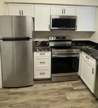 Building Photo - 2 Bed, 2 bath in Quiet Community. New HVAC, New Flooring. Community pool and clubhouse access inc...