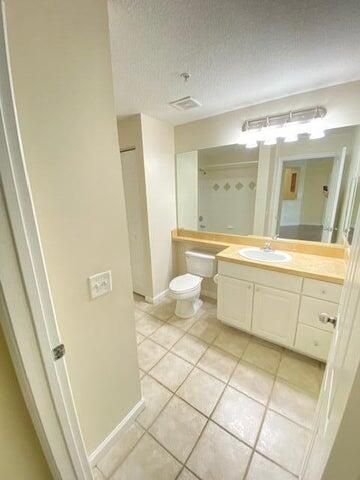 Building Photo - 9825 Baywinds Blvd