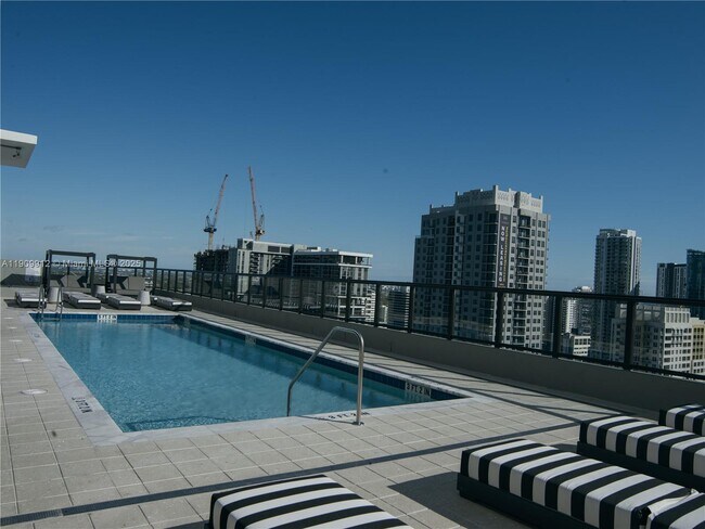 Building Photo - 307 SW 5th St