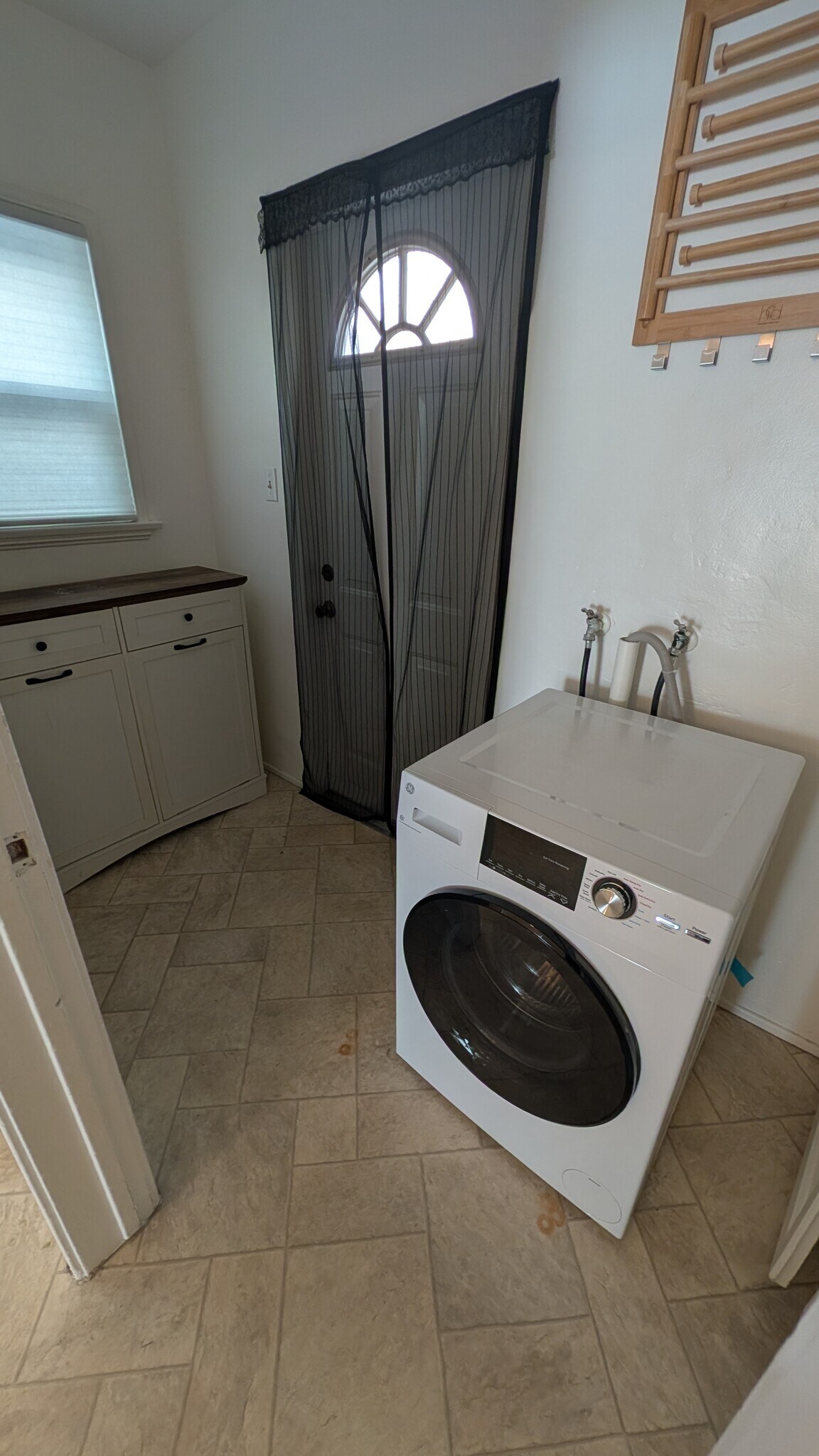 Laundry - 150 Ximeno Ave