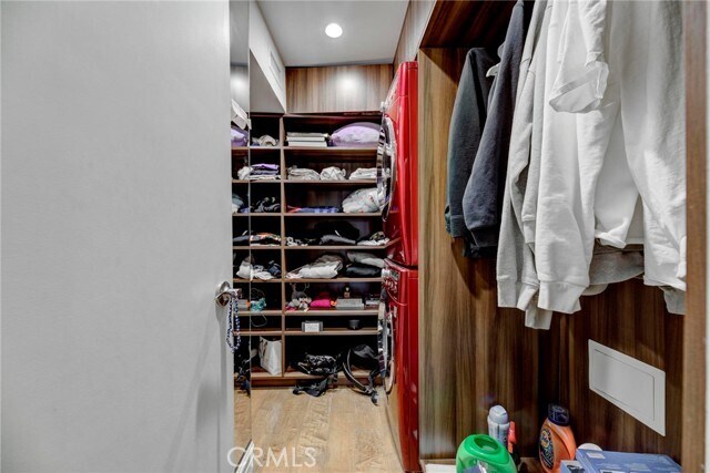 Building Photo - 1131 Alta Loma Rd