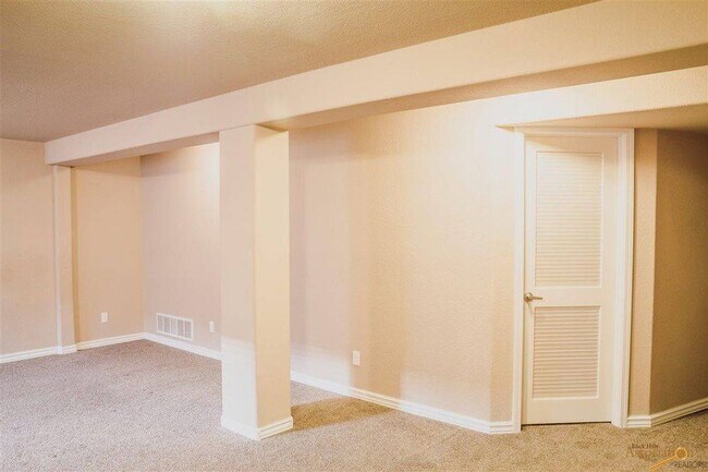 Building Photo - 6933 Cog Hill Ln