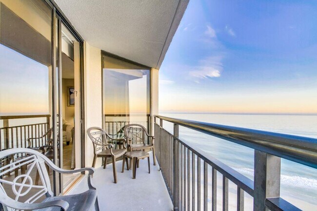 Building Photo - 2710 N Ocean Blvd